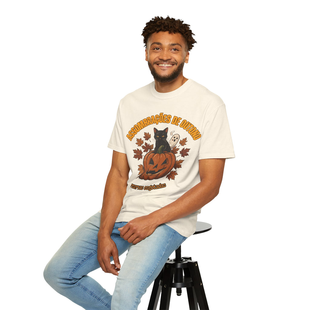 Halloween Pumpkin Cat T-Shirt — "Assombrações de Outono" Autumn Vibes