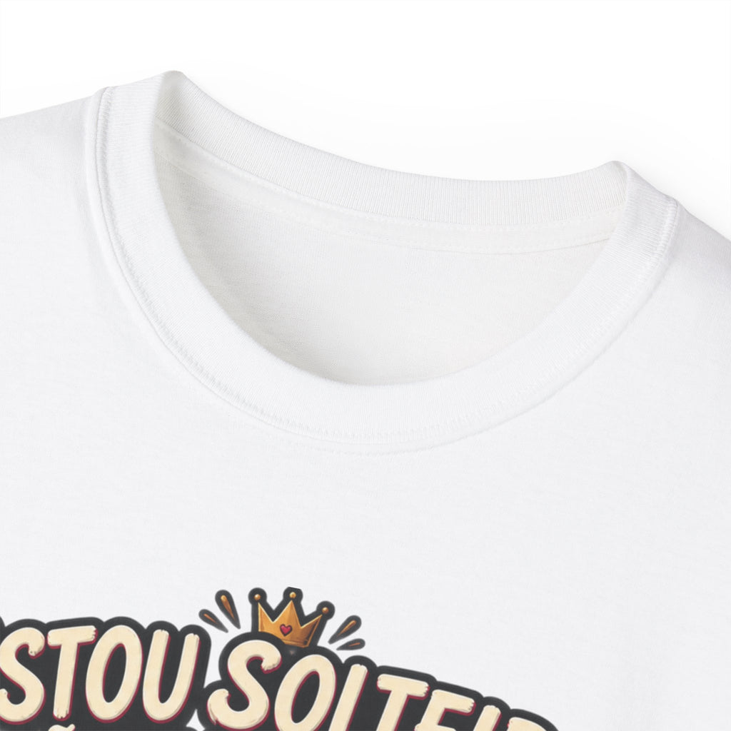 Estou Solteira Não Em Modo De Sobrevivência T-Shirt — Feminine Single Life Graphic Tee (Portuguese)