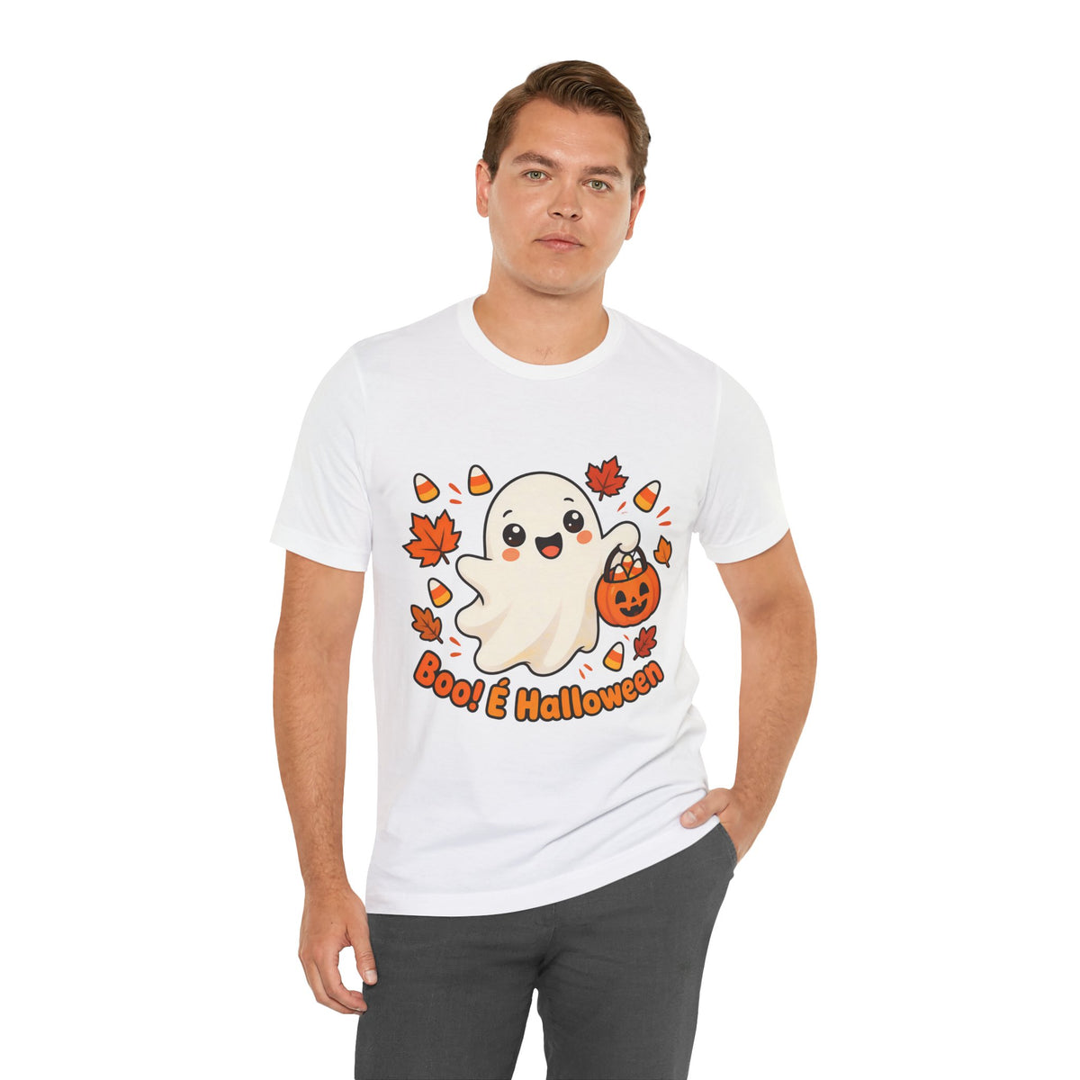 T-shirt Halloween Fantasma Fofo, Boo e Halloween, Doces Candy Corn, Design Duplo Frente e Verso