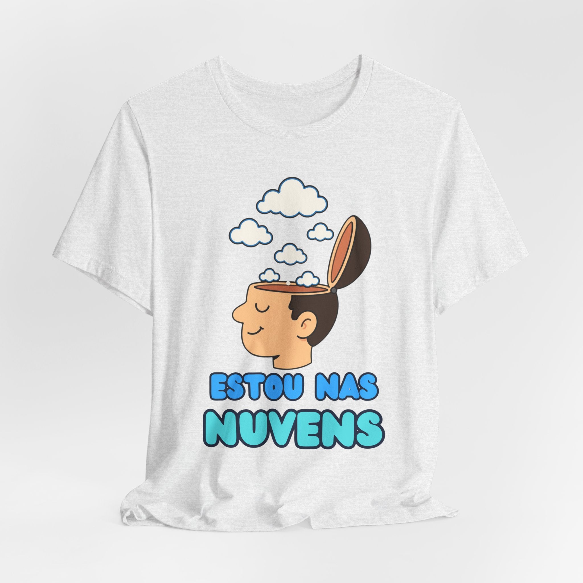 T-Shirt — 'Estou nas Nuvens' Cute Cloud Head Graphic