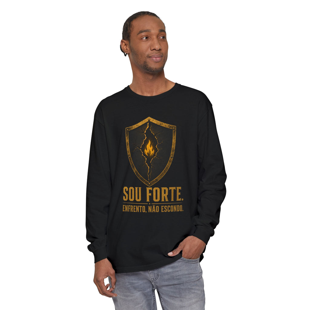 Strength Shield Long Sleeve Tee — "Sou Forte. Enfrento, Não Escondo." (Portuguese Inspiration)