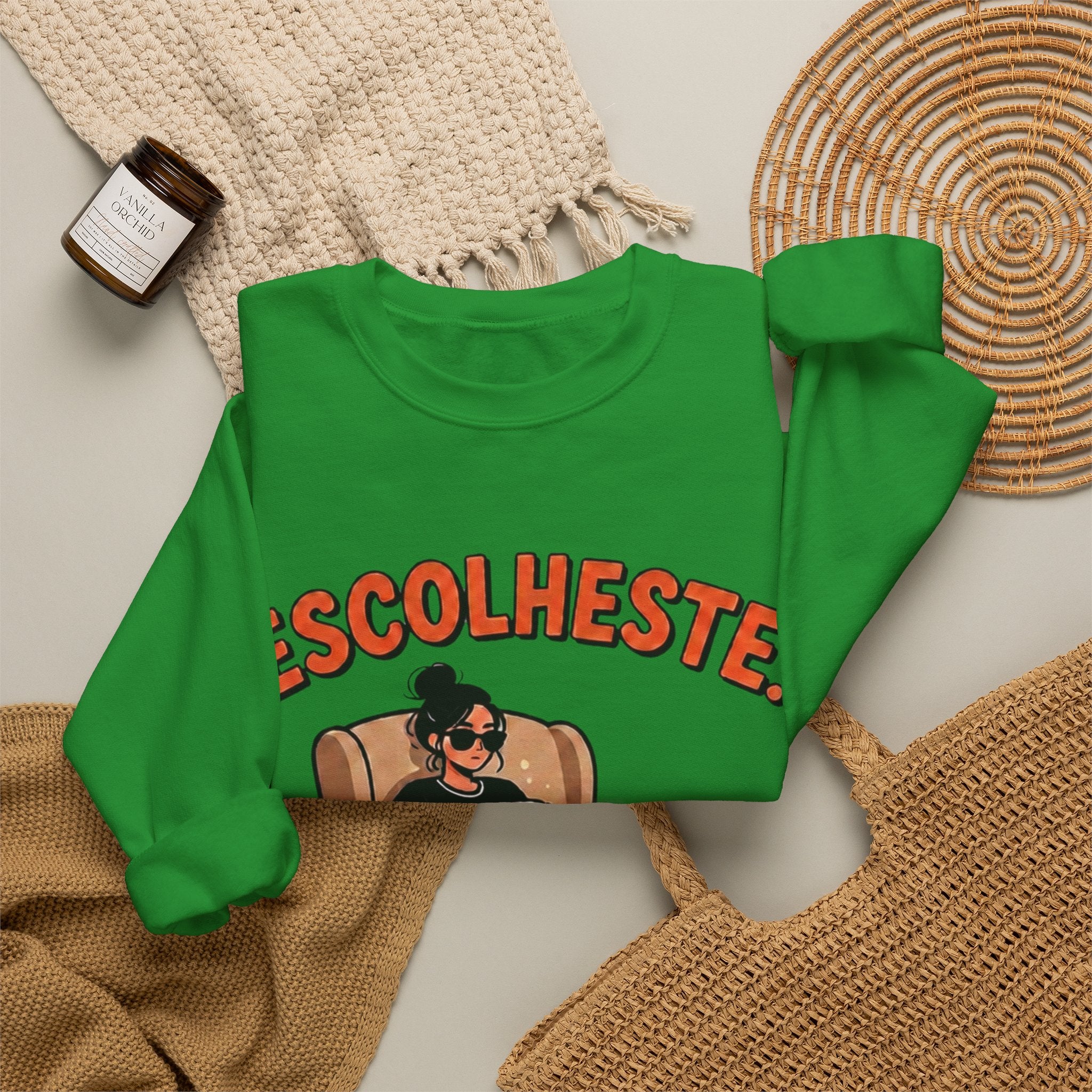 Crewneck Sweatshirt — "Escolheste, Agora Reclama à Vontade" Cozy Reading Lounge Pullover