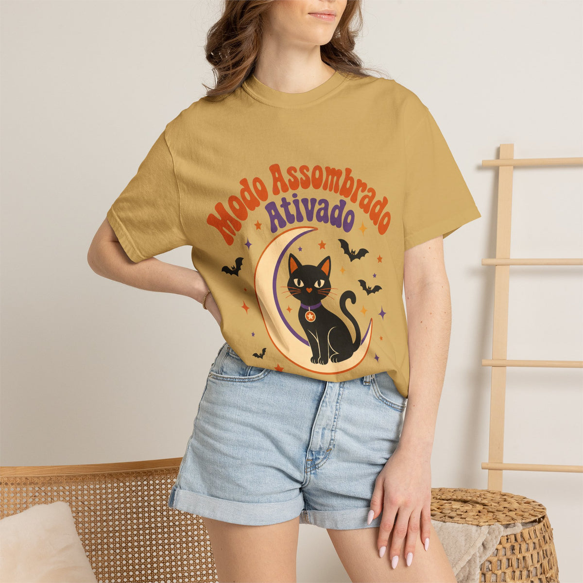 Modo Assombrado Ativado - T-shirt Halloween Gato Preto