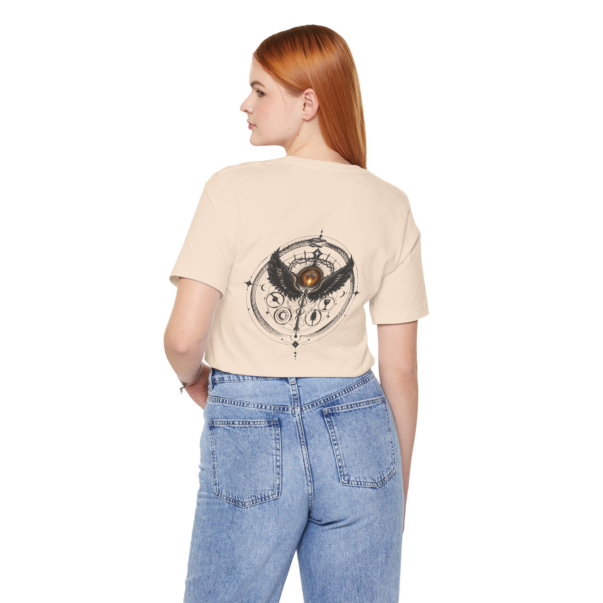 T-shirt Halloween Fantasma Fofo, Boo e Halloween, Doces Candy Corn, Design Duplo Frente e Verso