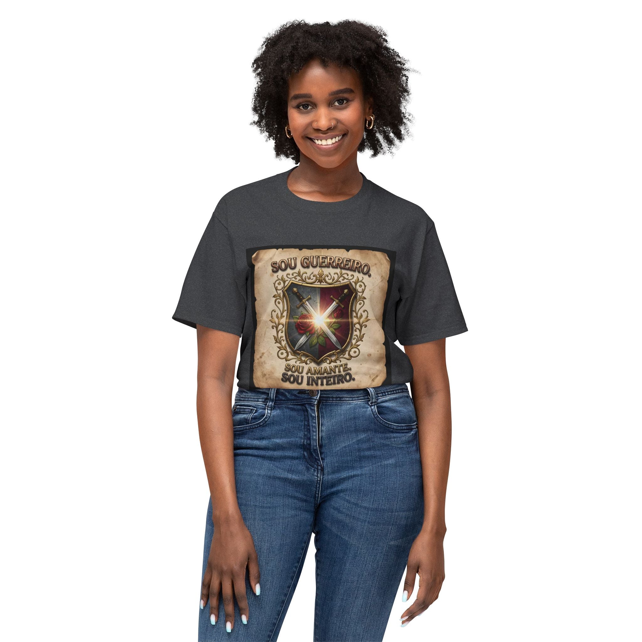 T-Shirt — 'Sou Guerreiro, Sou Amante, Sou Inteiro' Vintage Shield Graphic